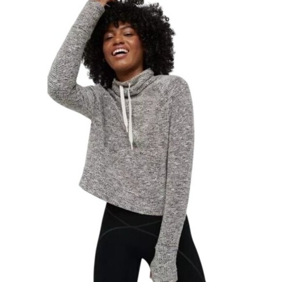 OFFLINE By Aerie Snowday Mock Neck Sweatshirt Size Medium - Picture 1 of 8